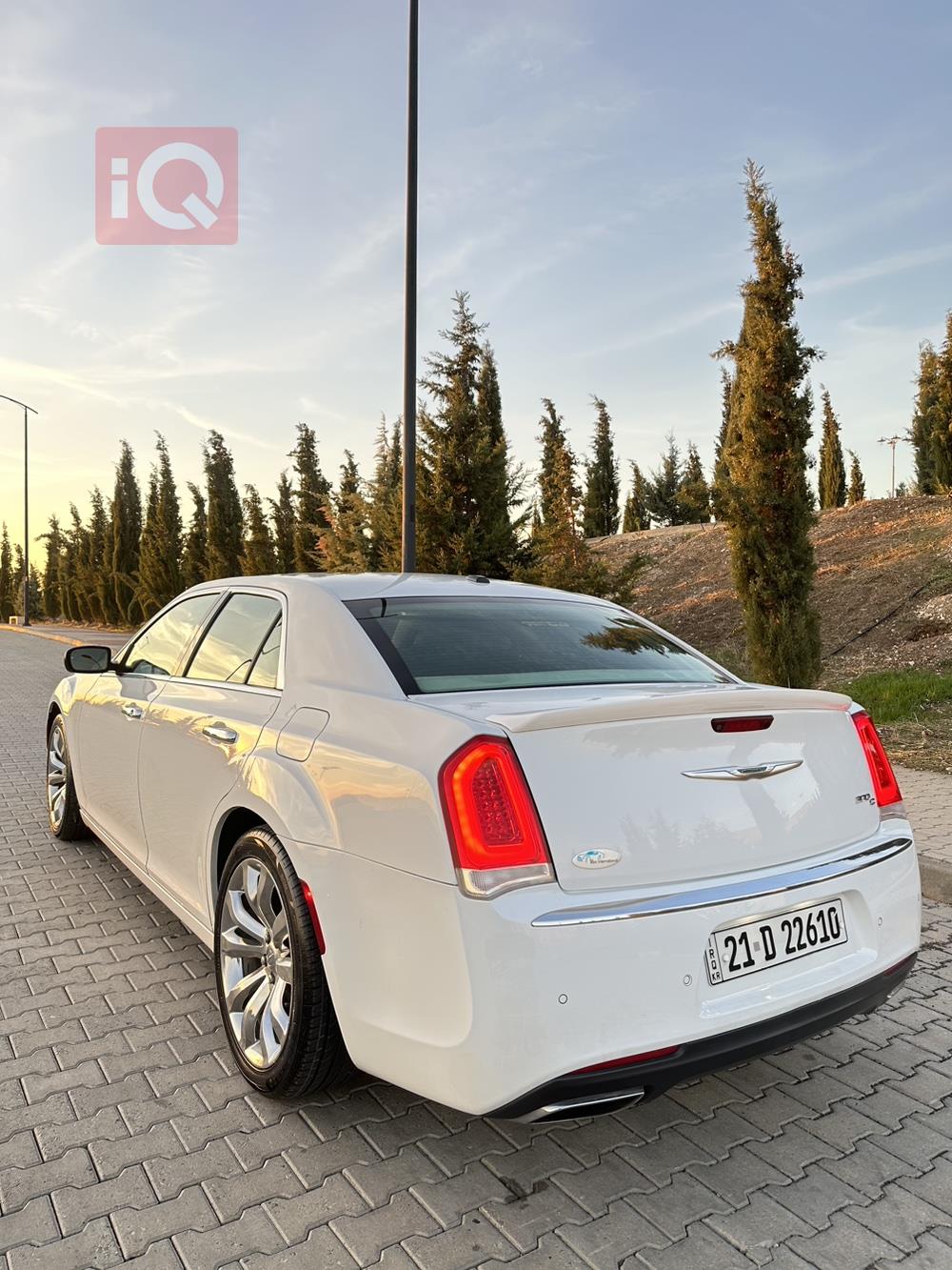 كرايسلر 300